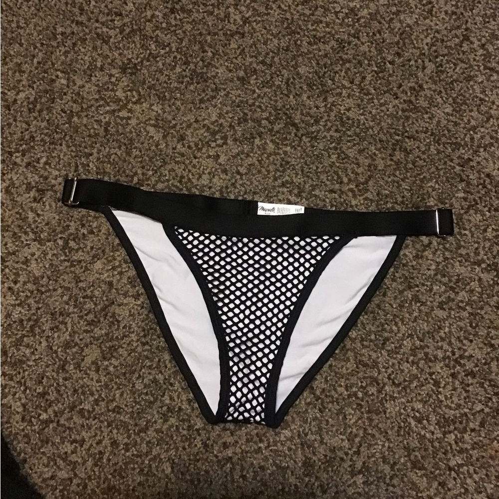 Mapalé 97 Women Underwear Sexy Lingerie Panties White and Black Mesh Size L